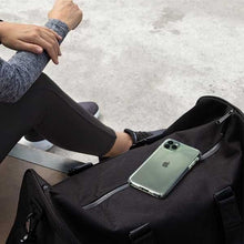 Заредете изображение във визуализатора на галерията – UNIQ etui Clarion iPhone 11 Pro przezroczysty/lucent clear - TopMag
