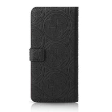 Заредете изображение във визуализатора на галерията – Guess GUBKXLHEBK Universal XL 5.2 - 5.7" czarny/black book 4G Heritage - TopMag

