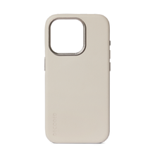 Заредете изображение във визуализатора на галерията – Decoded – MagSafe compatible protective leather case for iPhone 15 Pro Max (clay)
