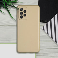 Заредете изображение във визуализатора на галерията – Metallic гръб за  samsung s23 plus gold
