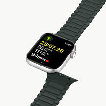 Заредете изображение във визуализатора на галерията – Dux Ducis Strap (Armor Version) Strap for Apple Watch SE, 8, 7, 6, 5, 4, 3, 2, 1 (41, 40, 38 mm) Magnetic Silicone Band Bracelet Green
