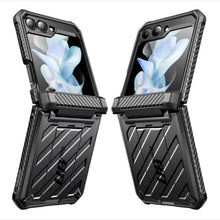 Заредете изображение във визуализатора на галерията – Supcase UNICORN BEETLE PRO GALAXY Z Flip 5 BLACK
