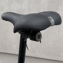 Заредете изображение във визуализатора на галерията – Wozinsky LED rear bicycle light with micro USB red light 5 modes black (WRBLB2)
