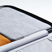 Заредете изображение във визуализатора на галерията – Ugreen laptop case 14"-14.9" gray (LP187)
