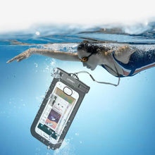 Заредете изображение във визуализатора на галерията – Ugreen universal waterproof cover phone case (max 6.0``) for swimming pool by the water IPX8 black (50919 LP186) - TopMag
