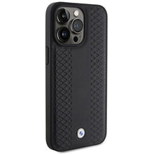 Заредете изображение във визуализатора на галерията – BMW Leather Diamond Pattern case for iPhone 15 Pro - black
