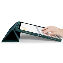 Заредете изображение във визуализатора на галерията – SPIGEN URBAN FIT IPAD PRO 11 2020/2021 MIDNIGHT GREEN
