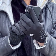Заредете изображение във визуализатора на галерията – Wozinsky smartphone Gloves Waterproof Touchscreen Gloves Black (WTG1BK) - TopMag
