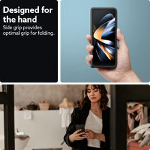 Заредете изображение във визуализатора на галерията – CASEOLOGY PARALLAX GALAXY Z Fold 5 MATTE BLACK
