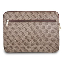 Заредете изображение във визуализатора на галерията – Guess Sleeve GUCS134GB 13" brązowy /brown 4G UPTOWN - TopMag

