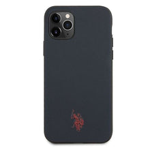 Заредете изображение във визуализатора на галерията – US Polo USHCN58PUNV iPhone 11 Pro granat owy/navy Polo Type Collection - TopMag
