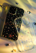 Заредете изображение във визуализатора на галерията – Kingxbar Lucky Series case decorated with original Swarovski crystals iPhone 12 Pro / iPhone 12 transparent (Clover) - TopMag
