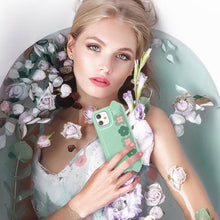 Заредете изображение във визуализатора на галерията – Kingxbar Sweet Series case decorated with original Swarovski crystals iPhone 12 mini black - TopMag
