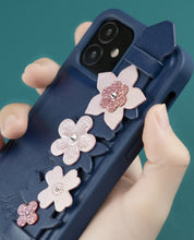 Заредете изображение във визуализатора на галерията – Kingxbar Sweet Series case decorated with original Swarovski crystals iPhone 12 mini black - TopMag

