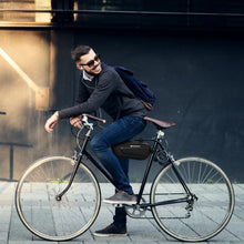 Заредете изображение във визуализатора на галерията – Wozinsky bike frame bag 1.5l black (WBB10BK) - TopMag
