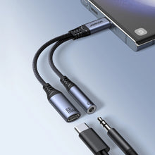 Заредете изображение във визуализатора на галерията – Joyroom SY-C02 2in1 DAC adapter USB-C to USB-C / 3.5 mm mini jack - black
