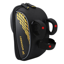 Заредете изображение във визуализатора на галерията – Wozinsky bike handlebar bag 1l phone pouch black (WBB18BK) - TopMag
