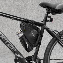 Заредете изображение във визуализатора на галерията – Wozinsky bike bag 1.5l under the frame black (WBB23BK) - TopMag
