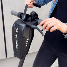 Заредете изображение във визуализатора на галерията – Wozinsky waterproof scooter handlebar bag 3l handlebar bag black (WSB4BK) - TopMag
