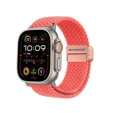 Заредете изображение във визуализатора на галерията – DUX DUCIS Mixture Pro - stretchable braided strap for Apple Watch 38/40/41mm guava
