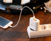 Заредете изображение във визуализатора на галерията – Ugreen charger 2x USB 2.4 A white (CD104 20384) - TopMag
