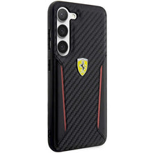 Заредете изображение във визуализатора на галерията – Original FERRARI Case hardcase Carbon Contrast Edges FEHCS23MNPYK for Samsung Galaxy S23 Plus Black
