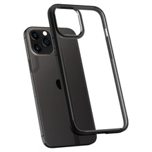 Заредете изображение във визуализатора на галерията – SPIGEN ULTRA HYBRID IPHONE 12/12 PRO MATTE BLACK - TopMag
