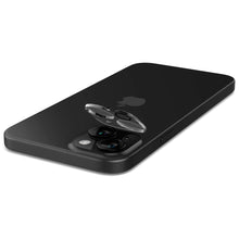 Заредете изображение във визуализатора на галерията – Spigen Optik.tR Camera Protector for iPhone 15 / 15 Plus - transparent 2 pcs.
