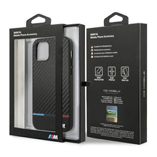 Заредете изображение във визуализатора на галерията – Etui BMW BMHCP12LPUCARTCBK iPhone 12 Pro Max 6,7" czarny/black hardcase M Collection PU Carbon Stripe - TopMag
