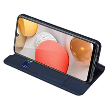 Заредете изображение във визуализатора на галерията – DUX DUCIS Skin Pro Bookcase type case for Samsung Galaxy A42 5G blue - TopMag
