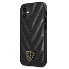 Заредете изображение във визуализатора на галерията – Guess GUHCP12SPUVQTMLBK iPhone 12 mini 5,4" czarny/black hardcase V-Quilted Collection - TopMag
