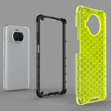 Заредете изображение във визуализатора на галерията – Honeycomb Case armor cover with TPU Bumper for Xiaomi Mi 10T Lite green - TopMag
