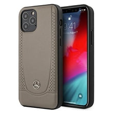 Заредете изображение във визуализатора на галерията – Mercedes MEHCP12LARMBR iPhone 12 Pro Max 6,7" brązowy/brown hardcase Urban Line - TopMag
