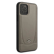 Заредете изображение във визуализатора на галерията – Mercedes MEHCP12LARMBR iPhone 12 Pro Max 6,7" brązowy/brown hardcase Urban Line - TopMag
