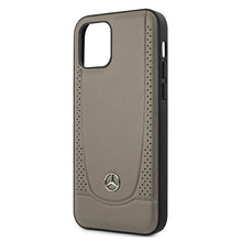 Заредете изображение във визуализатора на галерията – Mercedes MEHCP12MARMBR iPhone 12/12 Pro 6,1" brązowy/brown hardcase Urban Line - TopMag
