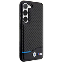 Заредете изображение във визуализатора на галерията – Original faceplate case BMW BMHCS23M22NBCK for SAMSUNG S23 Plus (Carbon Case Bottom Horizontal Blue Line and Metal Logo / black)
