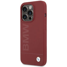 Заредете изображение във визуализатора на галерията – BMW Silicone Big Logo MagSafe case for iPhone 15 Pro - red
