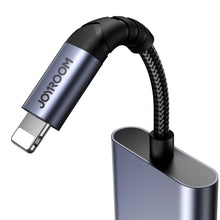 Заредете изображение във визуализатора на галерията – Joyroom SY-L01 Lightning to Lightning / 3.5 mm mini jack DAC adapter 2in1 - black
