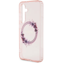 Заредете изображение във визуализатора на галерията – Guess IML Flowers Wreath MagSafe case for Samsung Galaxy S24 - pink

