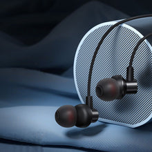 Заредете изображение във визуализатора на галерията – Remax in-ear headphones USB Type C remote control headset black (RM-560) - TopMag
