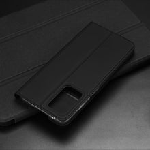 Заредете изображение във визуализатора на галерията – DUX DUCIS Skin Pro Bookcase type case for Samsung Galaxy A52 / A52 5G / A52s 5G black - TopMag
