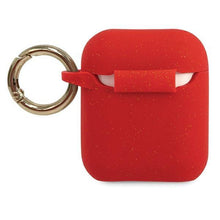 Заредете изображение във визуализатора на галерията – Guess GUACCSILGLRE AirPods cover czerwony/red Silicone Glitter - TopMag
