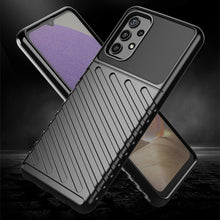 Заредете изображение във визуализатора на галерията – Thunder Case Flexible Tough Rugged Cover TPU Case for Samsung Galaxy A72 4G black - TopMag
