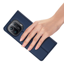 Заредете изображение във визуализатора на галерията – DUX DUCIS Skin Pro Bookcase type case for Xiaomi Mi 11 Pro blue - TopMag
