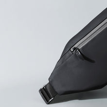 Заредете изображение във визуализатора на галерията – Shoulder Sling Backpack Ultimate Running Belt bag for keys wallet documents black - TopMag
