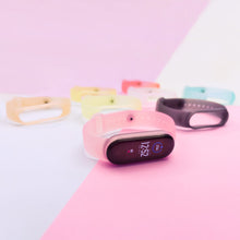 Заредете изображение във визуализатора на галерията – Replacment band strap for Xiaomi Mi Band 5/6 blue - TopMag
