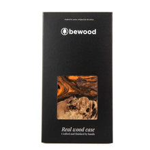 Заредете изображение във визуализатора на галерията – Wood and resin case for iPhone 15 Plus MagSafe Bewood Unique Orange - orange and black
