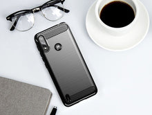 Заредете изображение във визуализатора на галерията – Carbon Case Flexible Cover Sleeve Motorola Moto E7 Power black - TopMag
