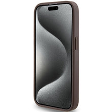 Заредете изображение във визуализатора на галерията – Original Case GUESS 4G Metal Gold Logo GUHCP15LG4GFBR for Iphone 15 Pro brown
