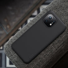 Заредете изображение във визуализатора на галерията – Nillkin Super Frosted Shield Case + kickstand for Xiaomi Mi 11 black - TopMag

